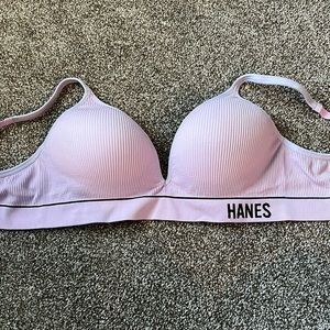 Hanes ribbed sports bra, with padding, no wiring, with adjustable straps